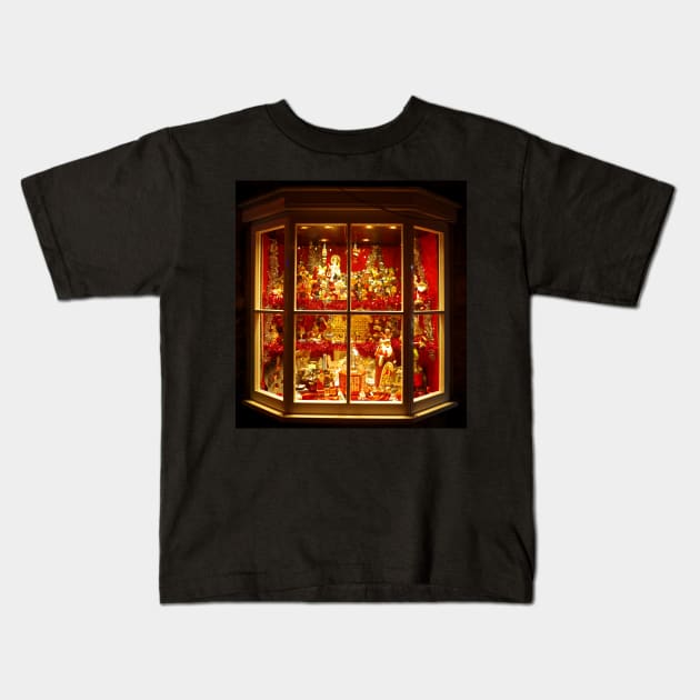 Christmas Victorian Shop Window at castleton derbyshire 2018 Kids T-Shirt by Simon-dell